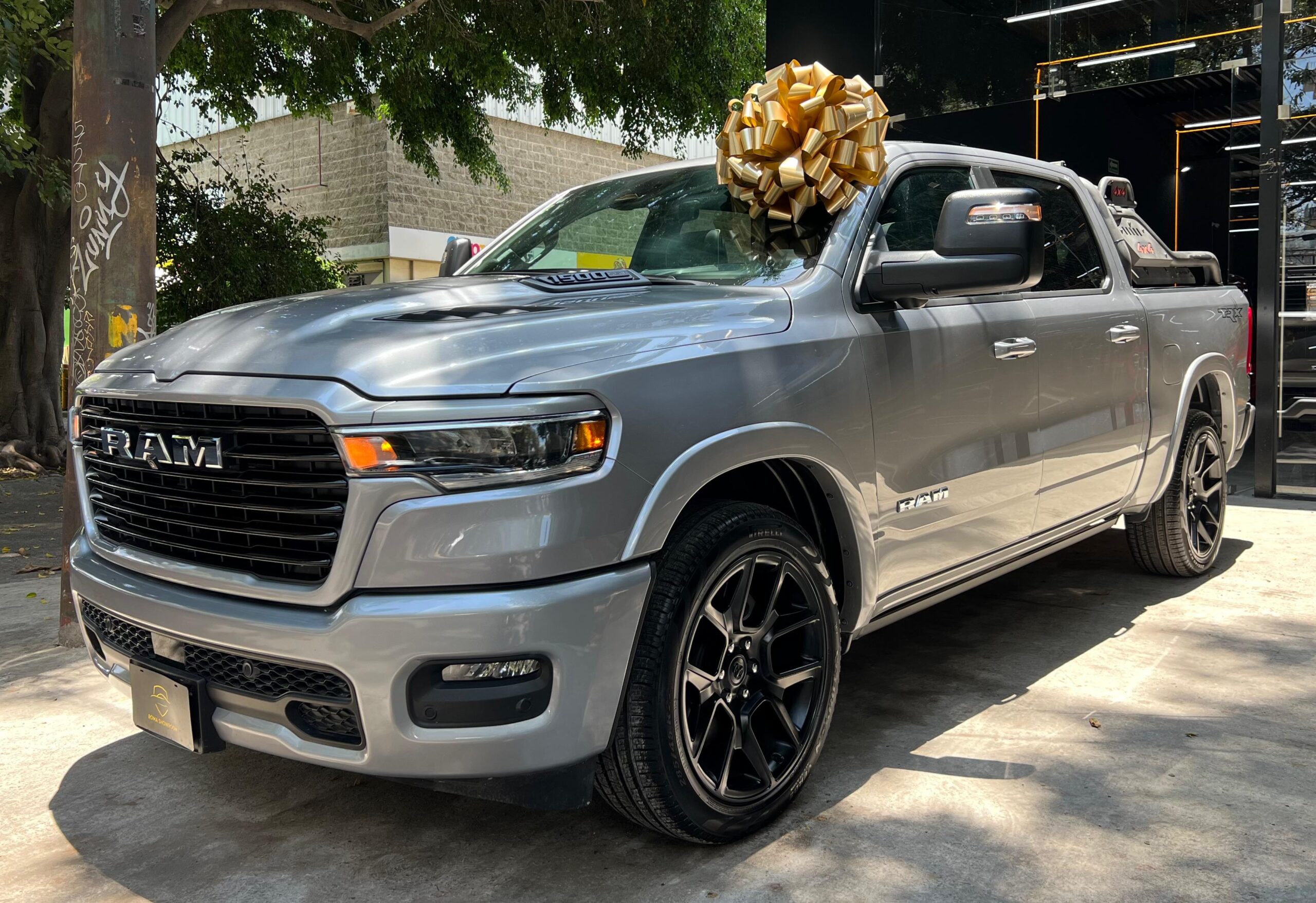 RAM 1500 LARAMIE SPORT CREW CAB 4X4 (1510)