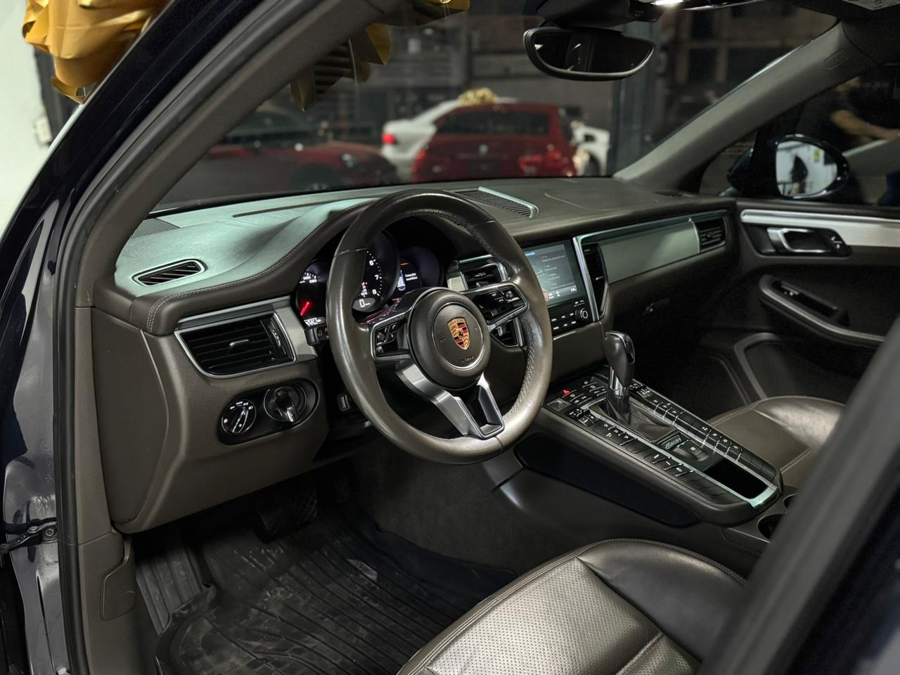 PORSCHE MACAN GTS (3146) - Image 10