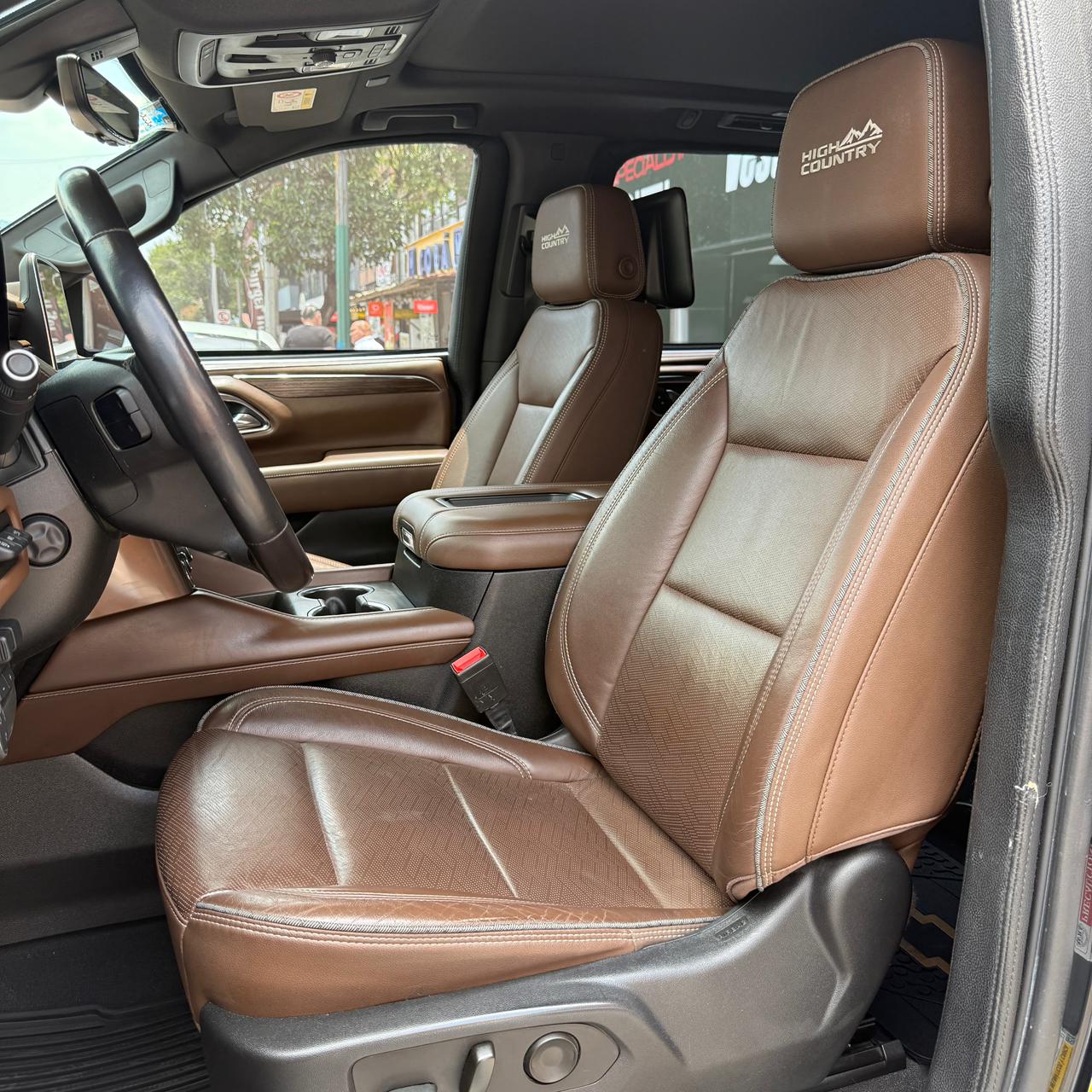CHEVROLET SUBURBAN HIGH COUNTRY 4X4 BLINDAJE NIVEL 5 PLUS (4750) - Image 11