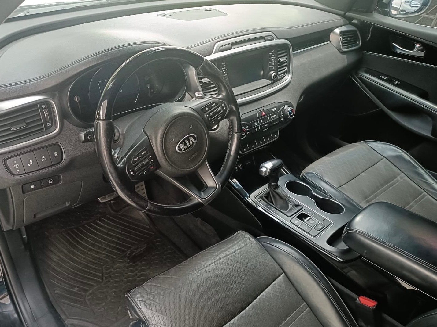 KIA SORENTO SXL (7316) - Image 11