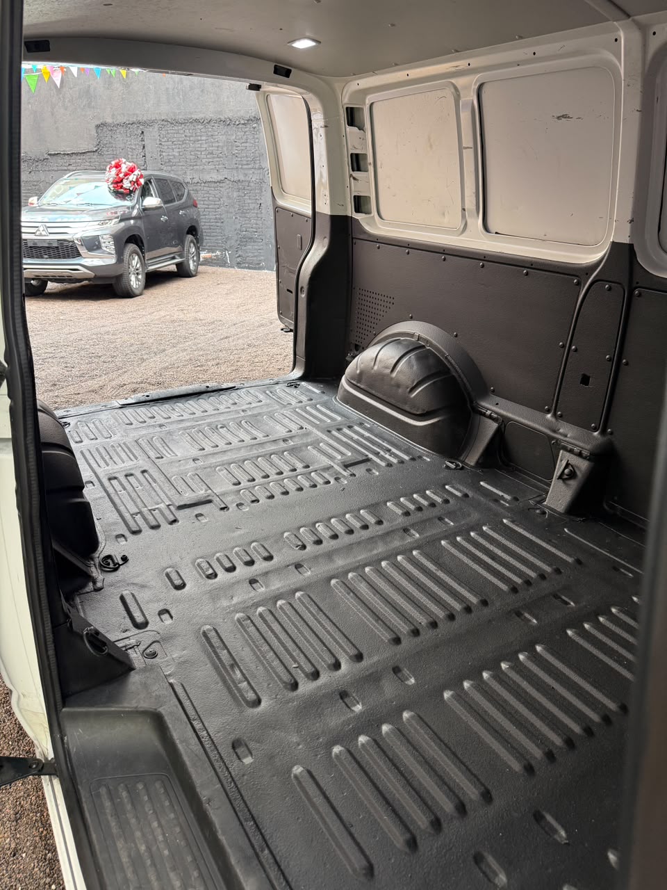 VOLKSWAGEN TRANSPORTER CARGO VAN (7780) - Image 13