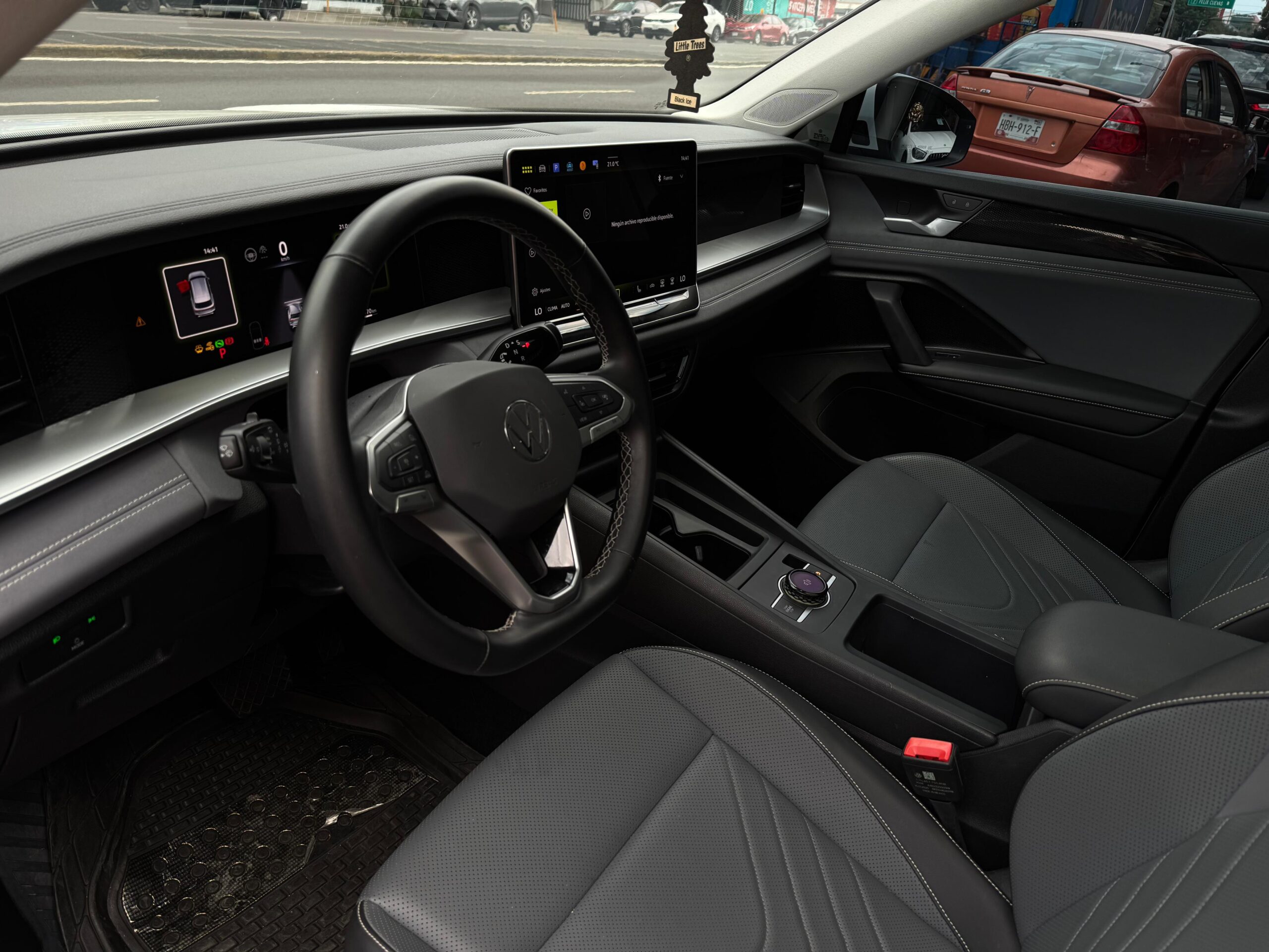 VOLKSWAGEN TIGUAN COMFORTLINE (1453) - Image 12