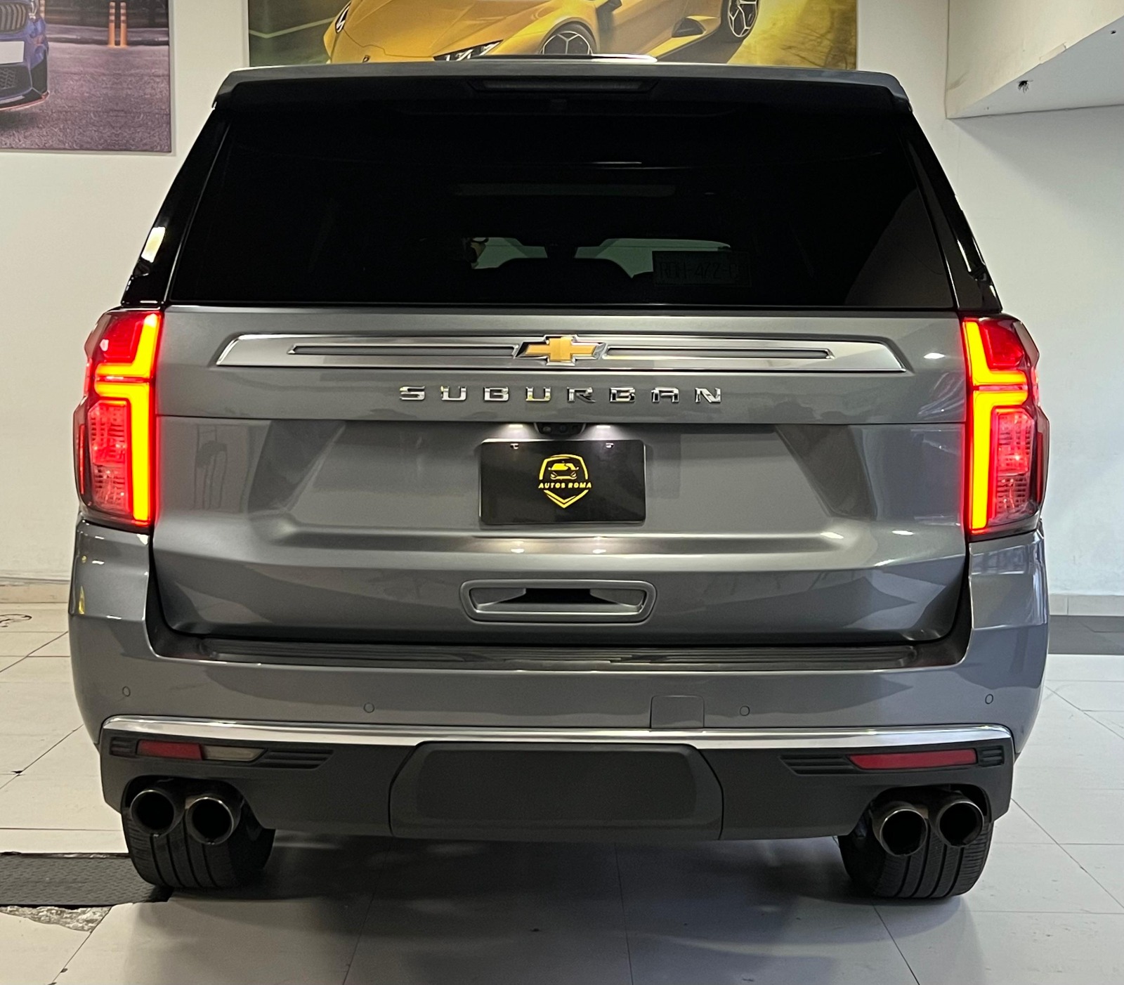 CHEVROLET SUBURBAN HIGH COUNTRY 4X4 (8884) - Image 3