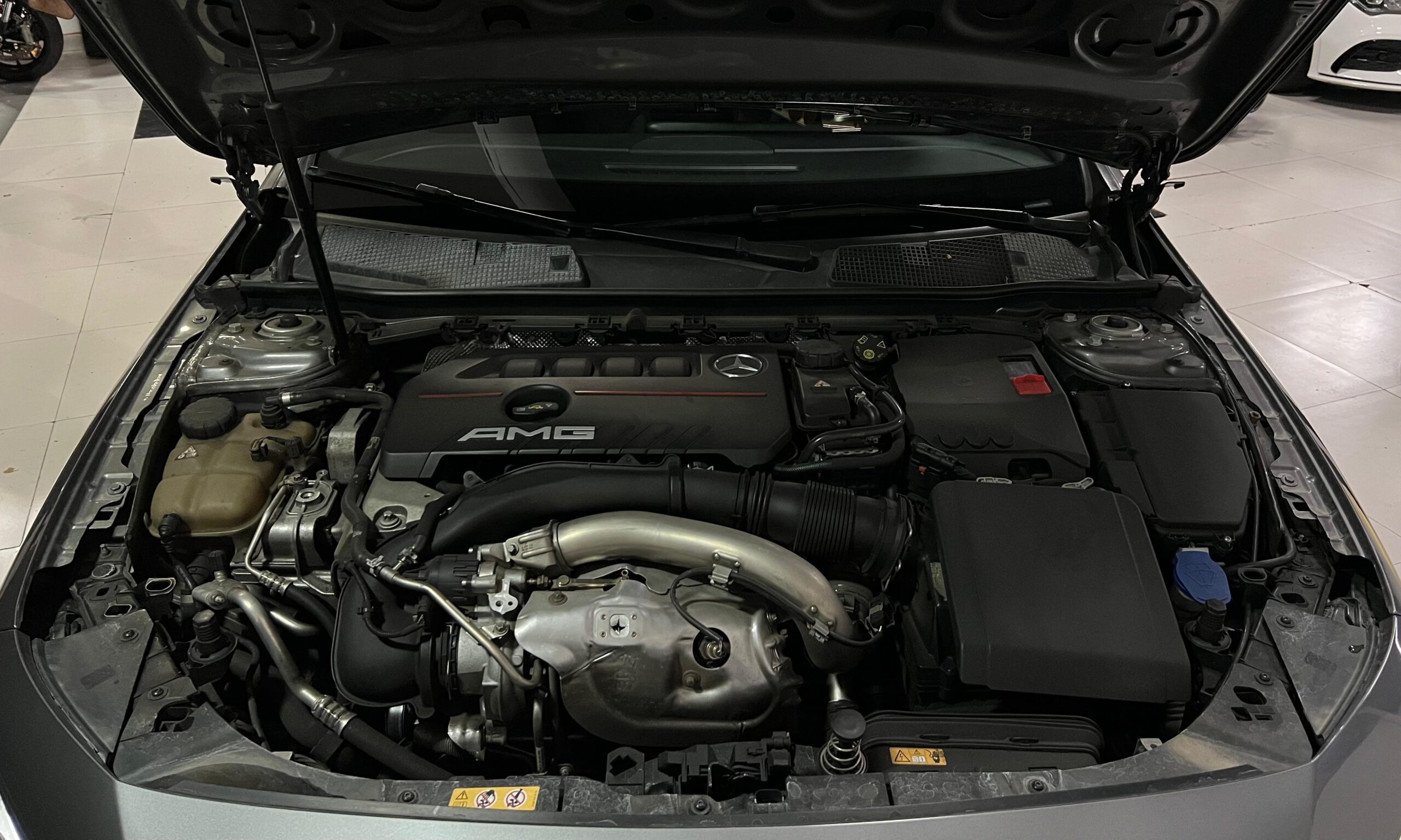 MERCEDES BENZ A 35 AMG (7101) - Image 7