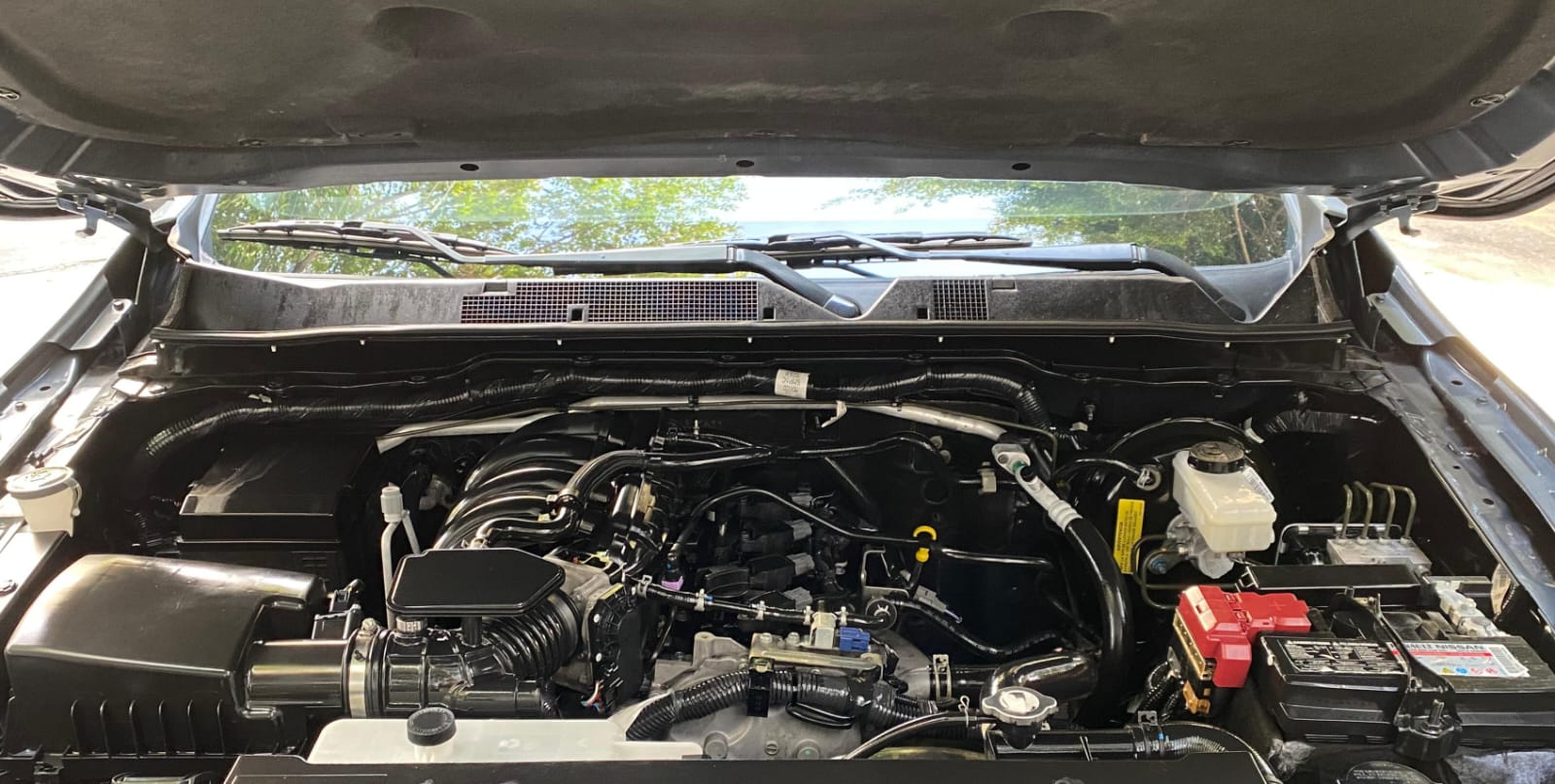 NISSAN FRONTIER PRO 4X 4X4 (2505) - Image 8