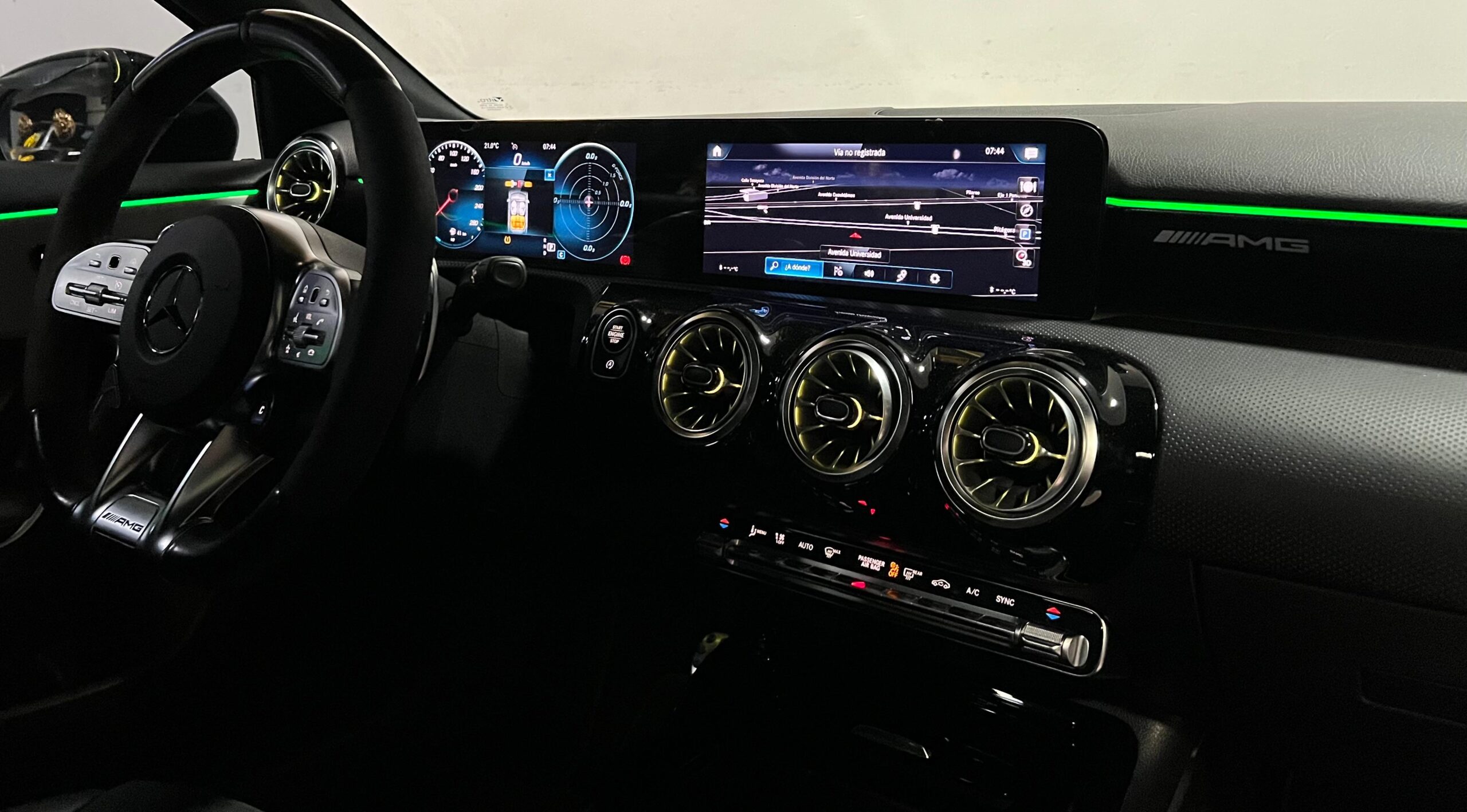 MERCEDES BENZ A 35 AMG (7101) - Image 9