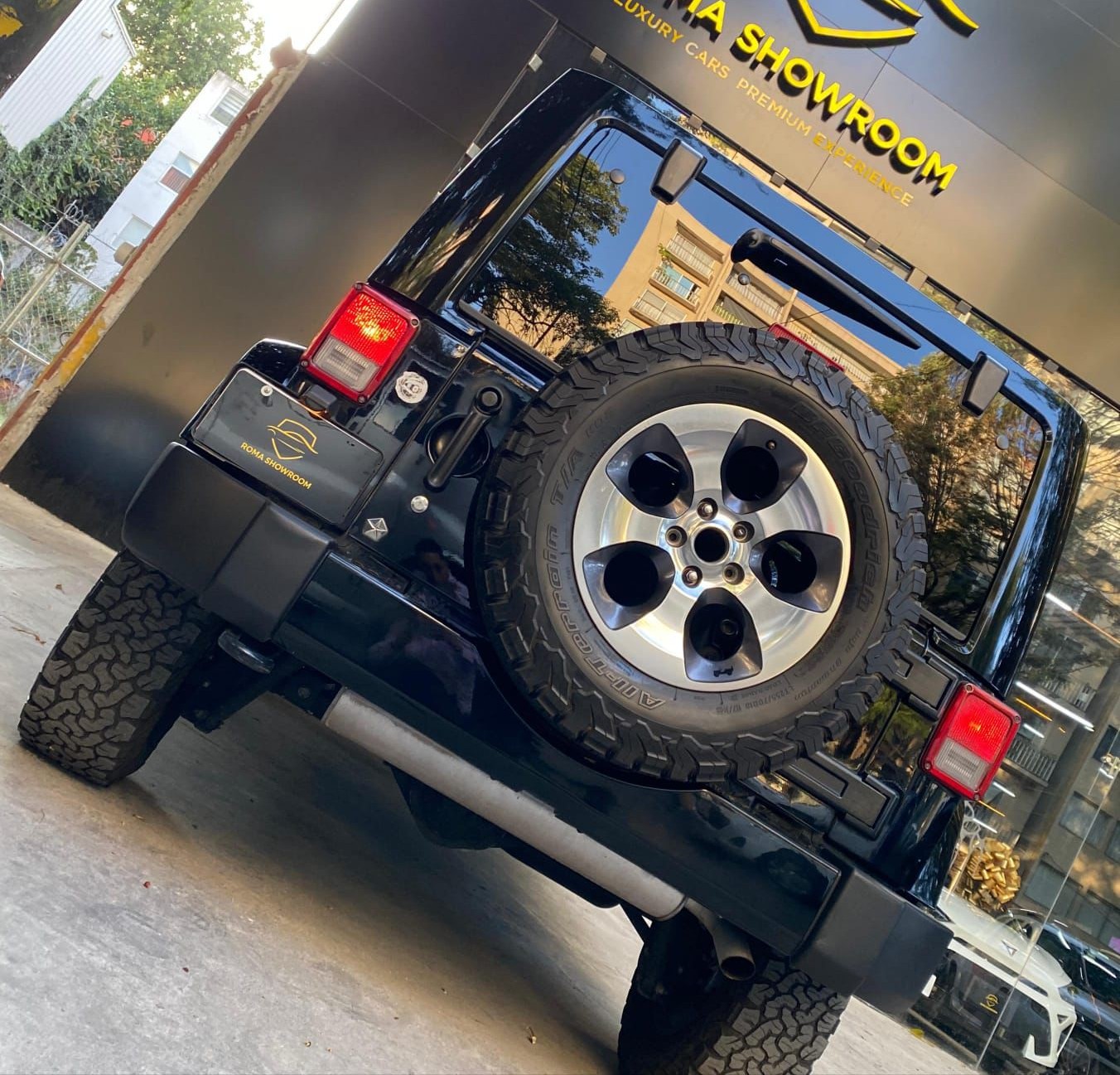 JEEP WRANGLER UNLIMITED SAHARA (5218) - Image 16