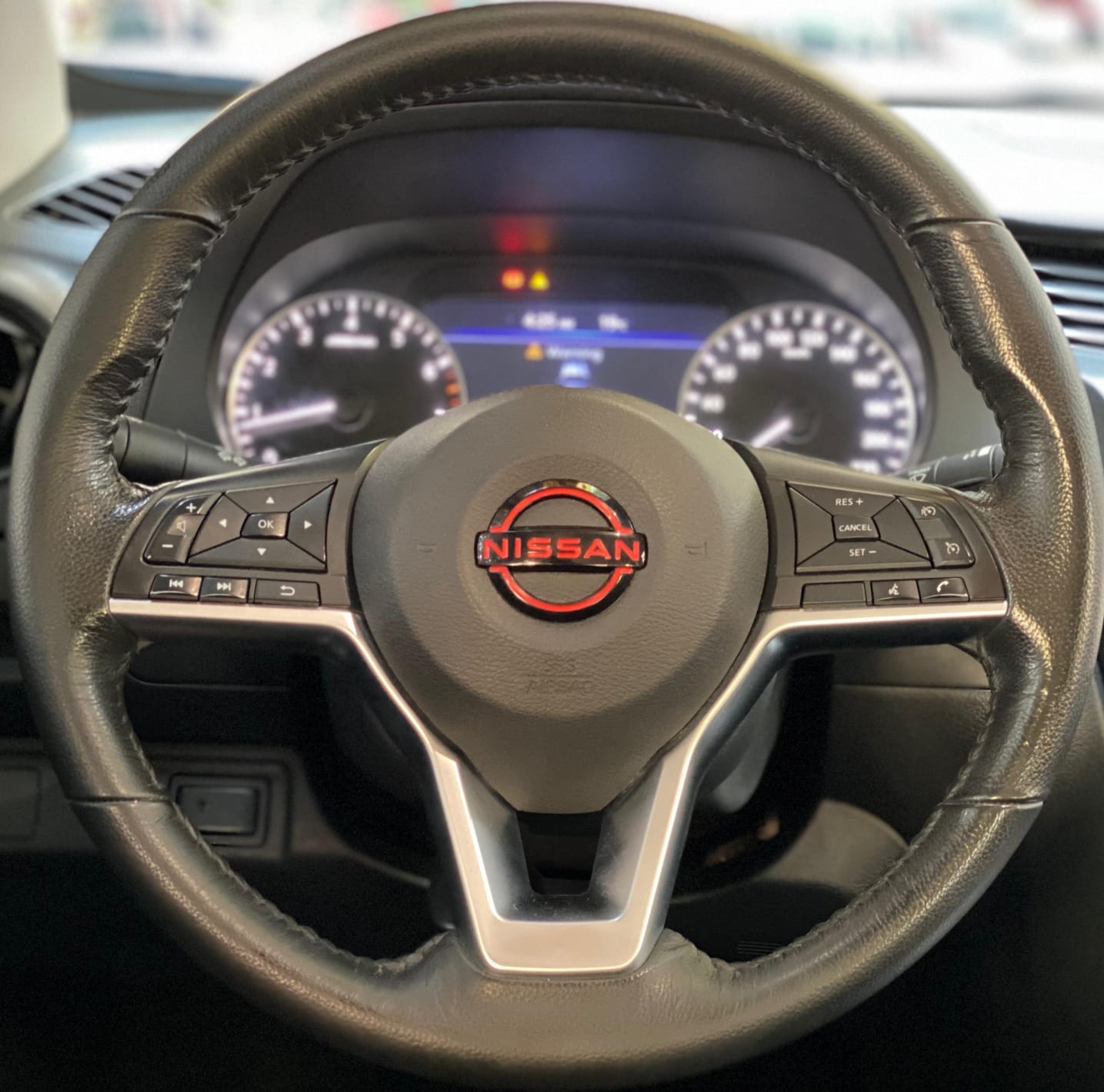 NISSAN FRONTIER PRO 4X 4X4 (2505) - Image 18