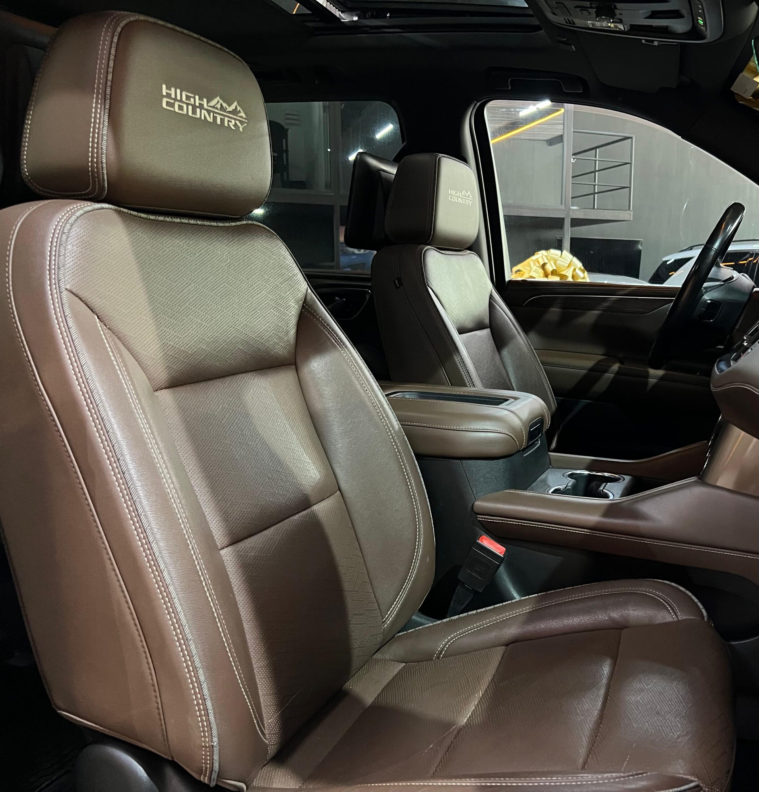 CHEVROLET SUBURBAN HIGH COUNTRY 4X4 (9410) - Image 15