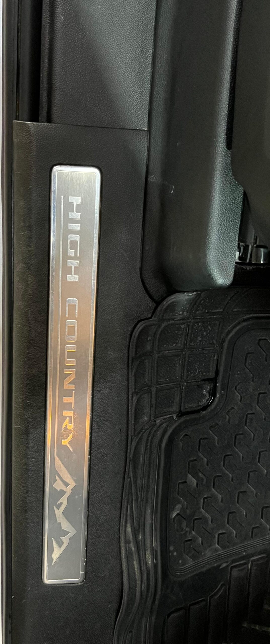 CHEVROLET SUBURBAN HIGH COUNTRY 4X4 (9410) - Image 18