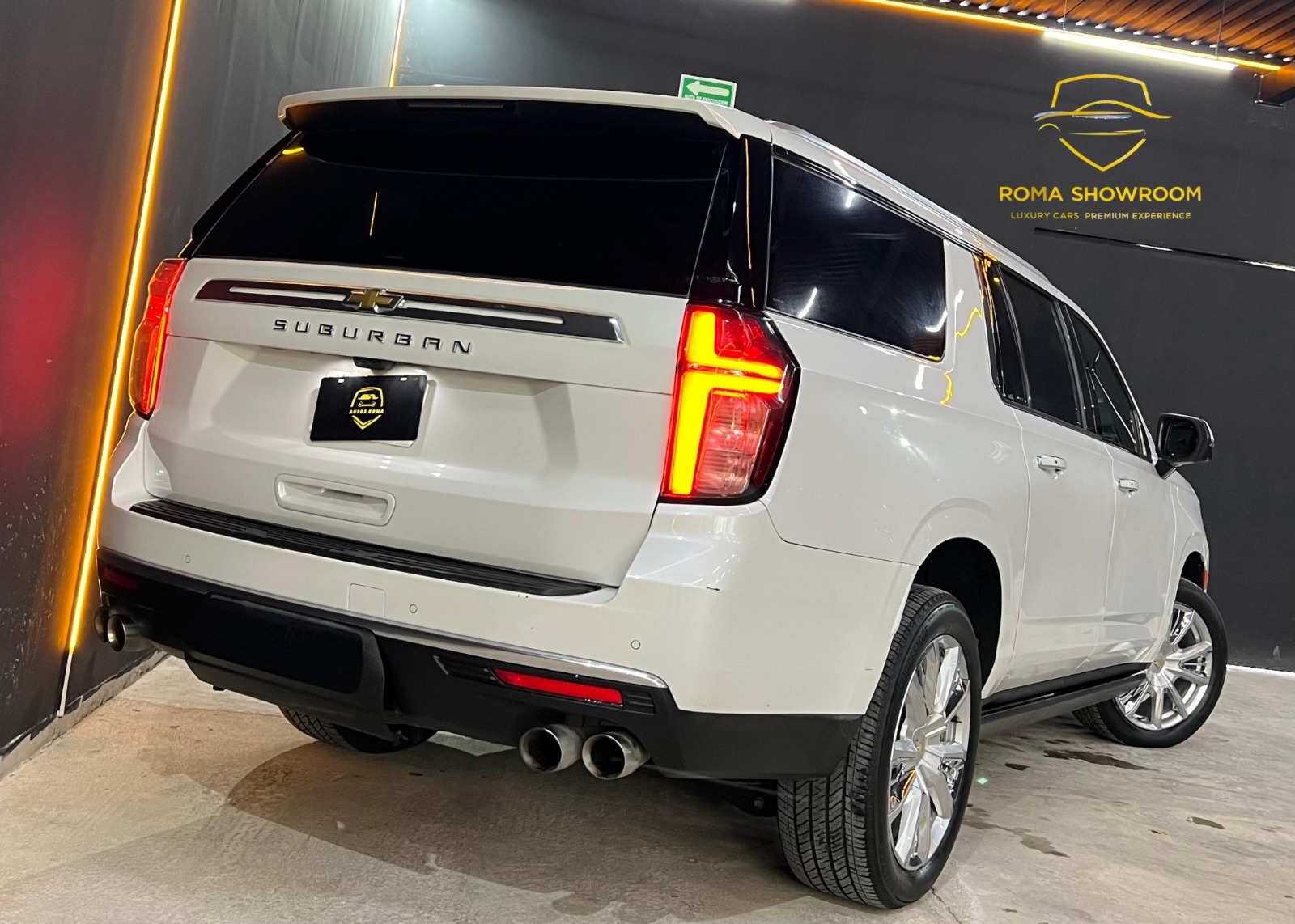 CHEVROLET SUBURBAN HIGH COUNTRY 4X4 (9410) - Image 24