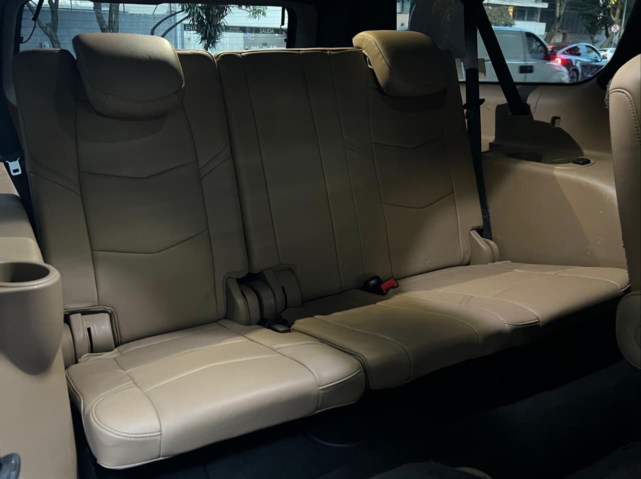 CADILLAC ESCALADE ESV PLATINUM (6398) - Image 26