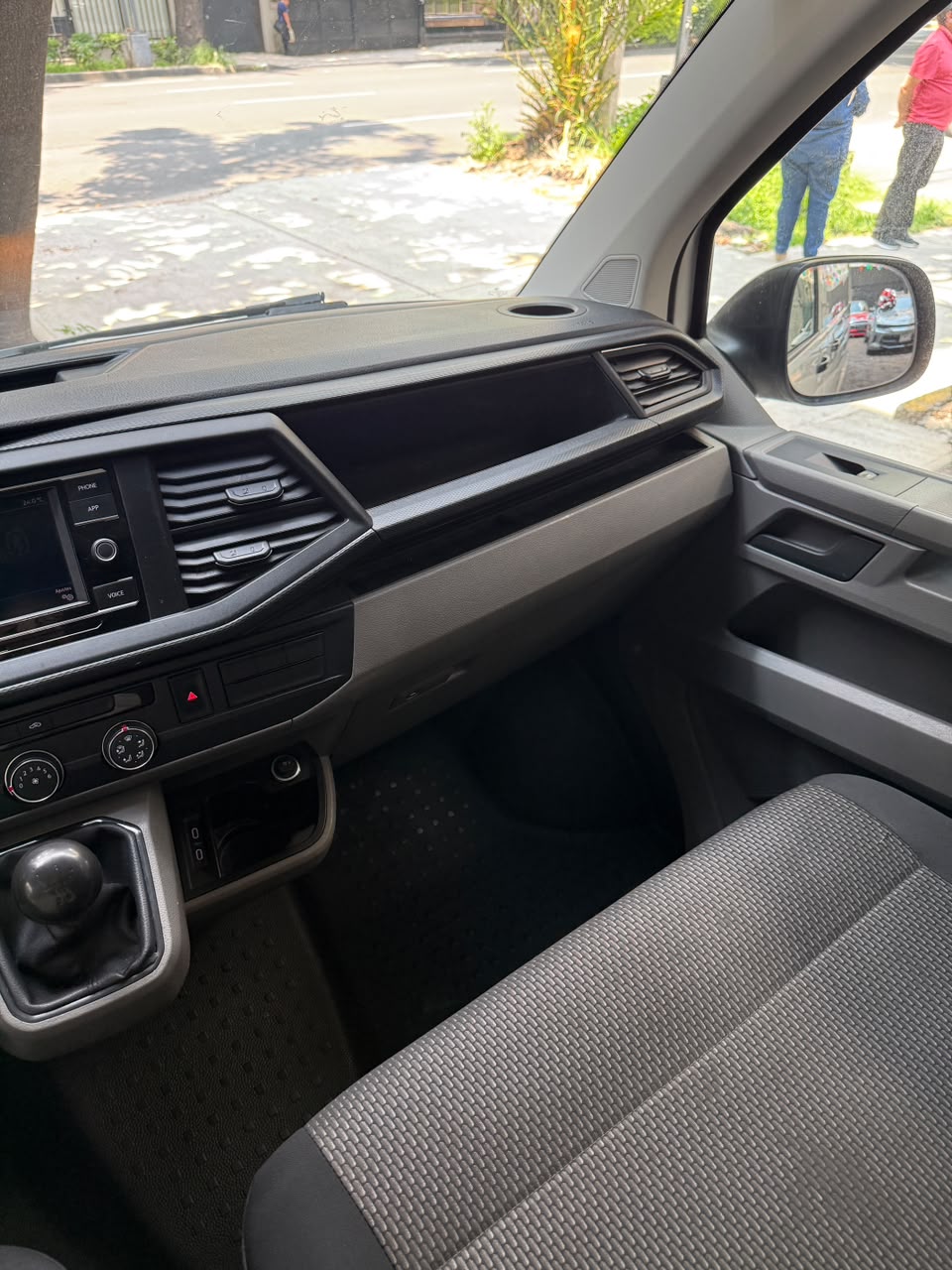 VOLKSWAGEN TRANSPORTER CARGO VAN (7780) - Image 20