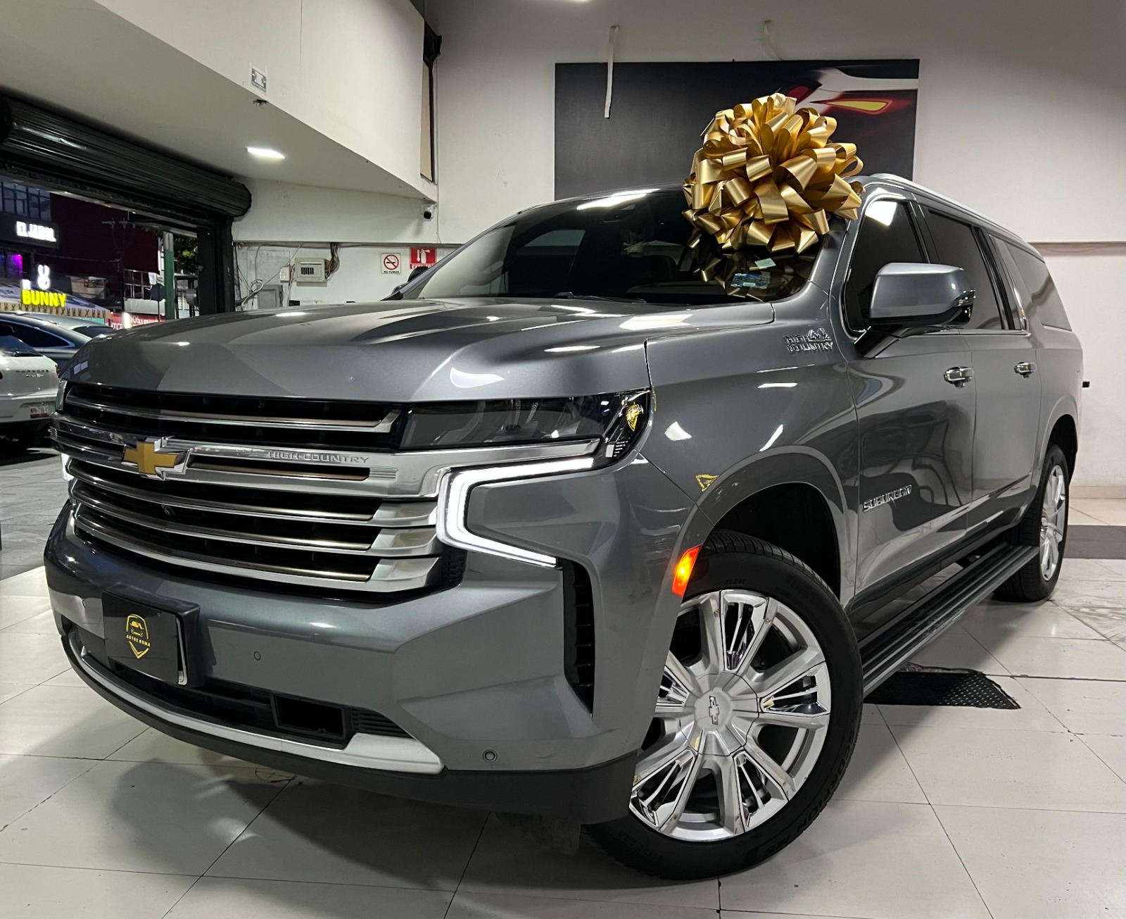 CHEVROLET SUBURBAN HIGH COUNTRY 4X4 (8884) - Image 26