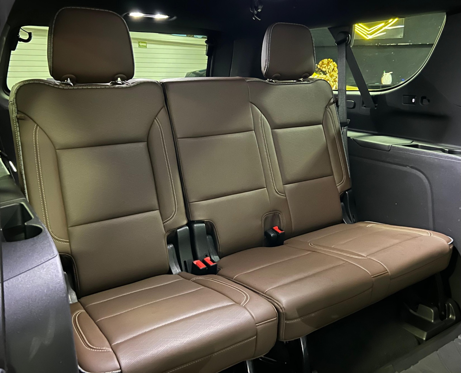 CHEVROLET SUBURBAN HIGH COUNTRY 4X4 (8884) - Image 32