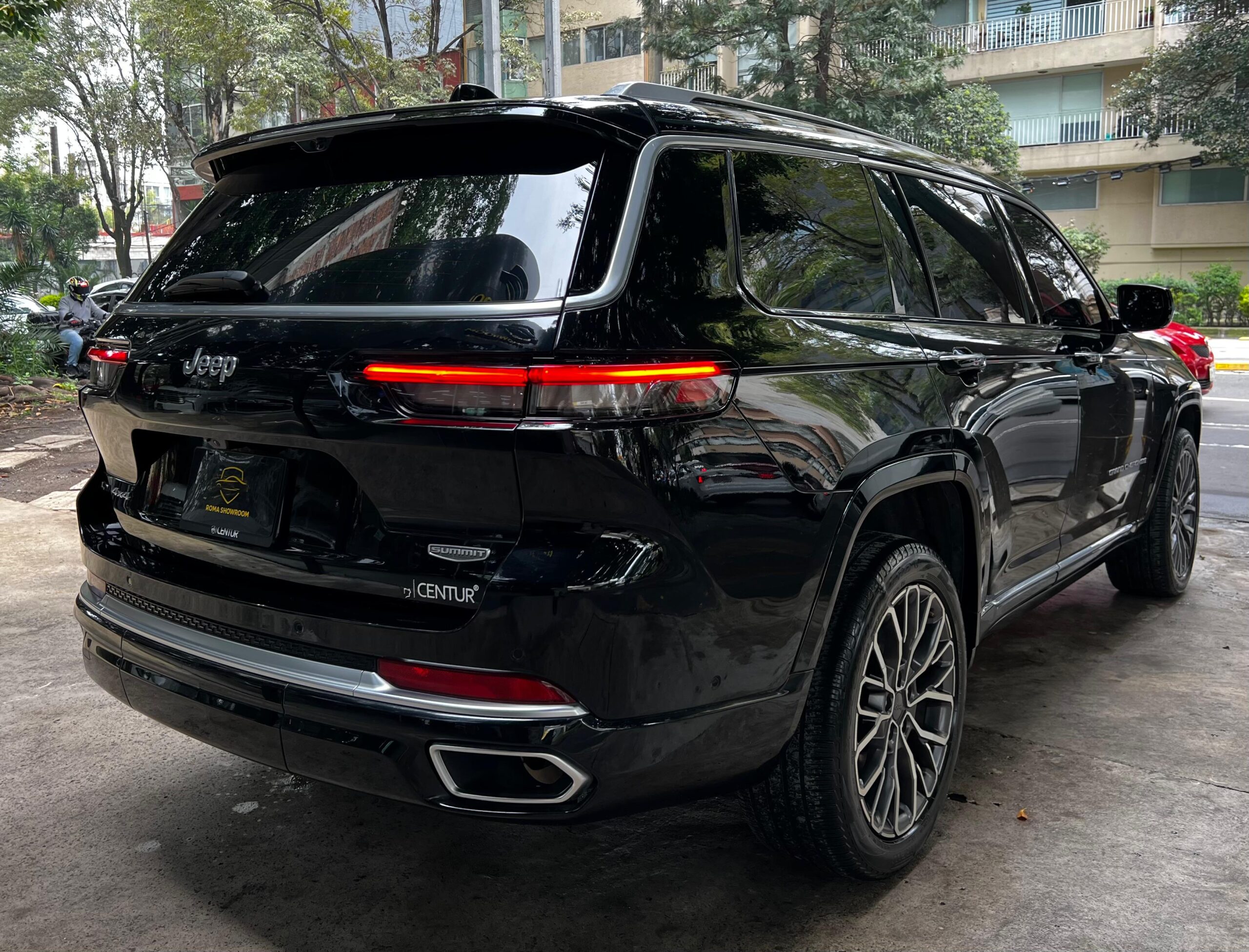 JEEP GRAND CHEROKEE SUMMIT BLINDAJE NIVEL 3 CENTURY (8434) - Imagen 4